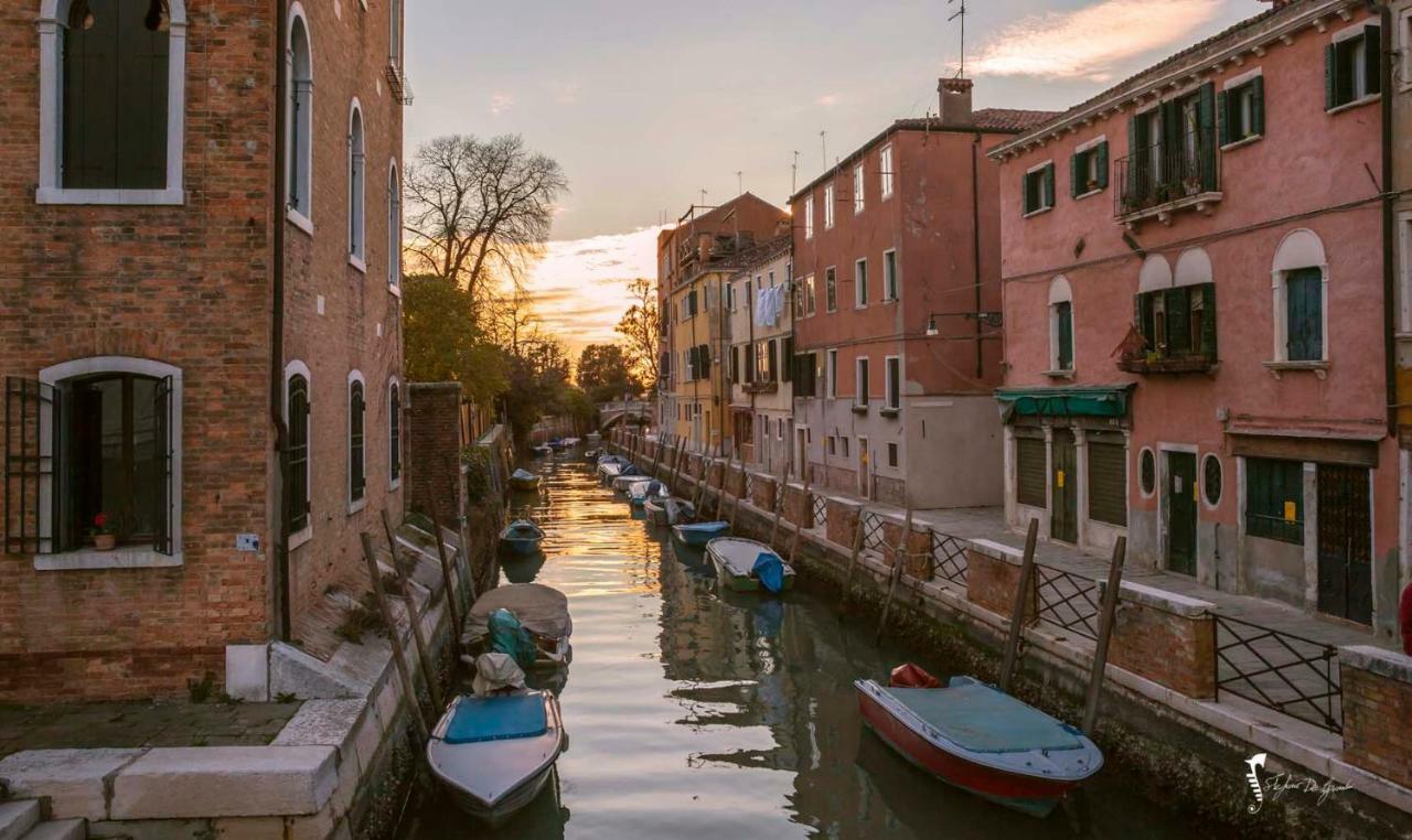 Monolocale La Corte Biennale Venedig Exteriör bild