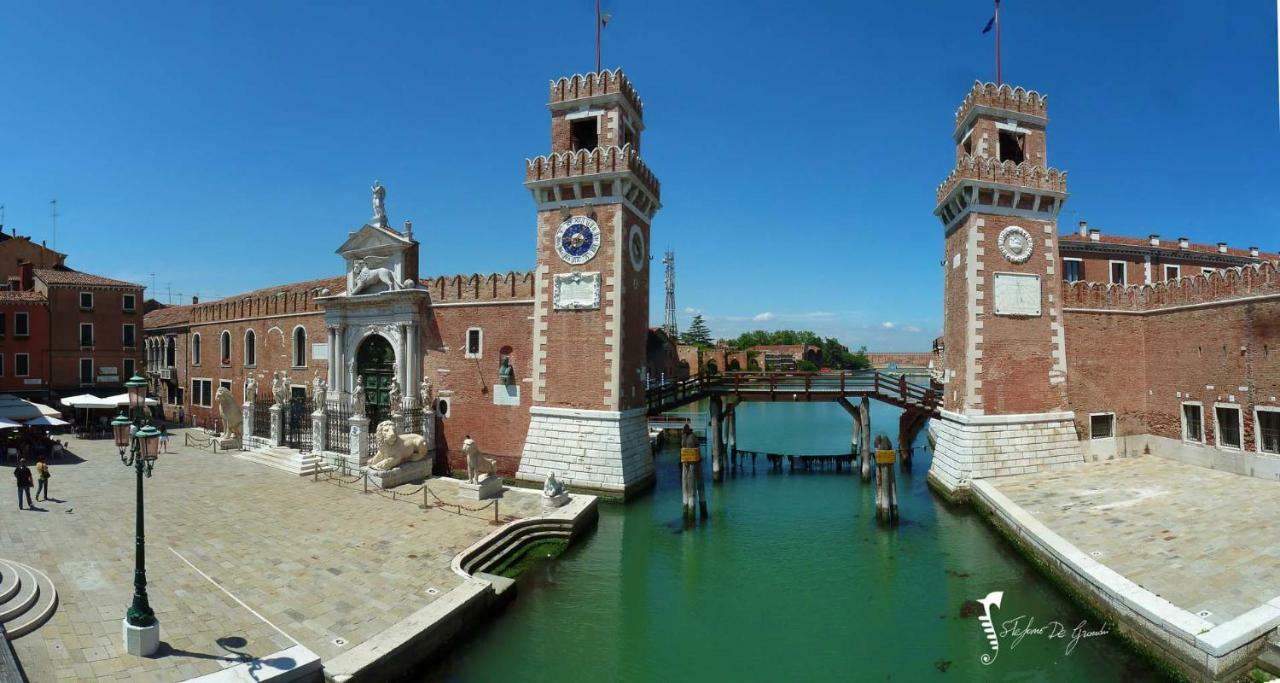 Monolocale La Corte Biennale Venedig Exteriör bild